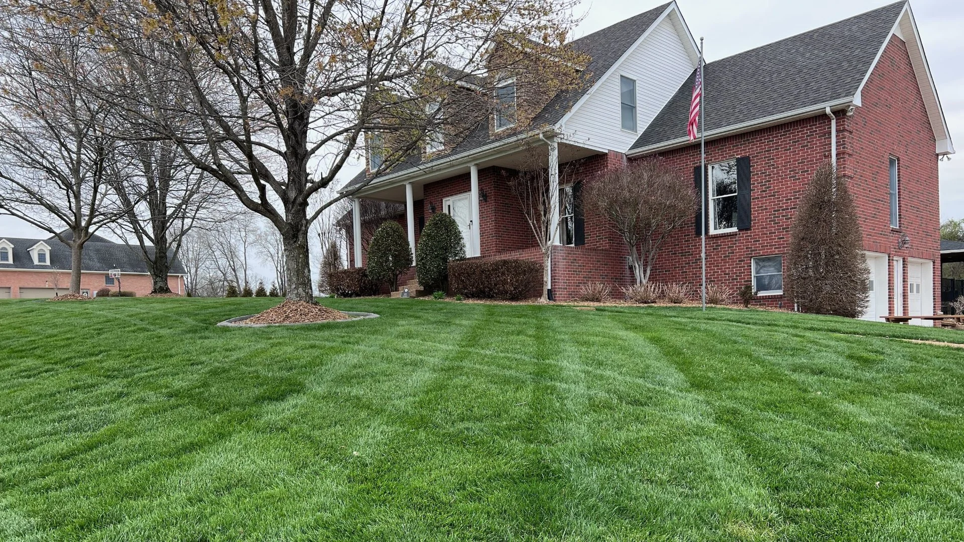 What Spring Lawn Care Does Your Warm-Season Grass in Tennessee Need?