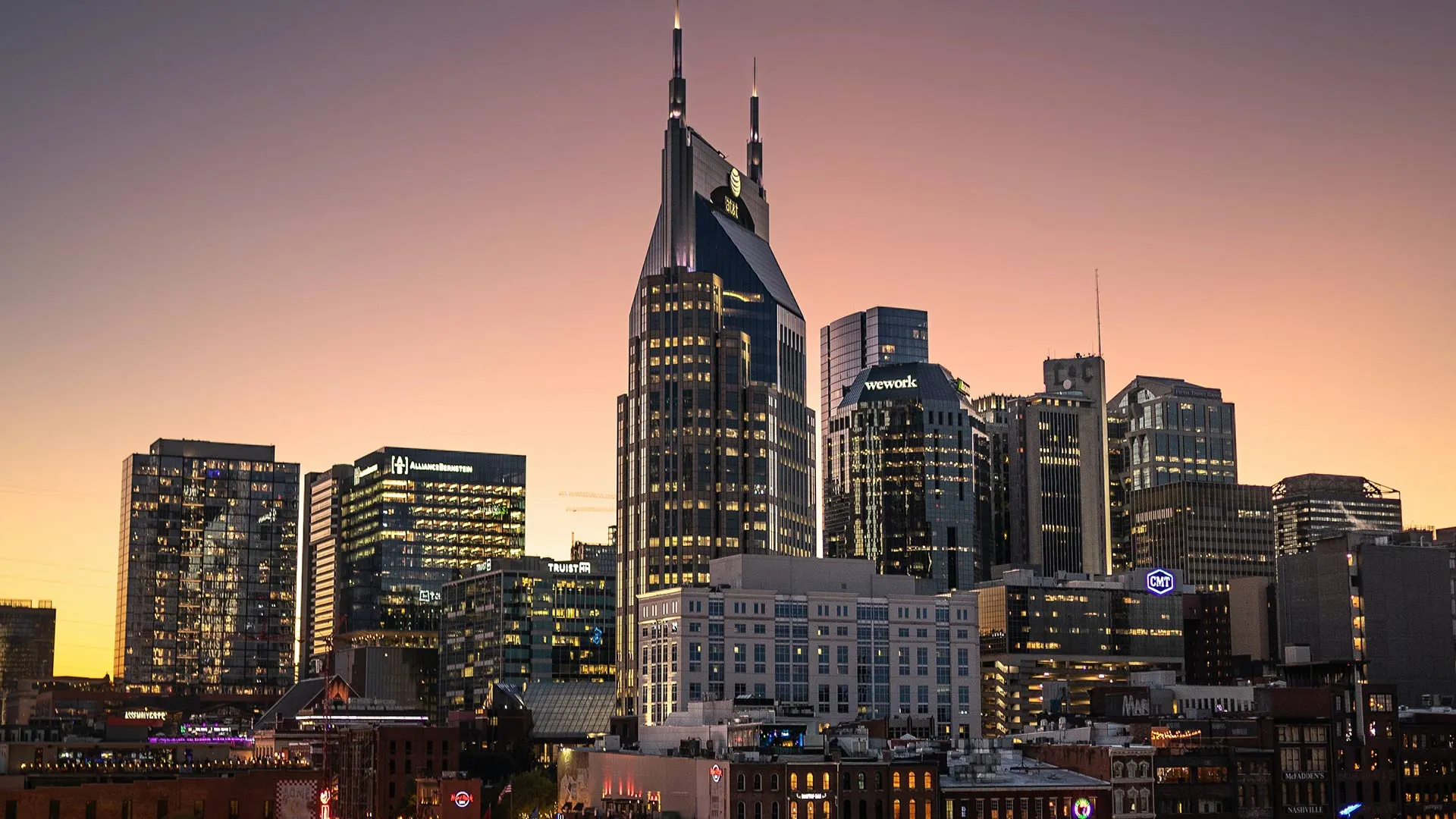 Nashville skyline in Nashville, TN.
